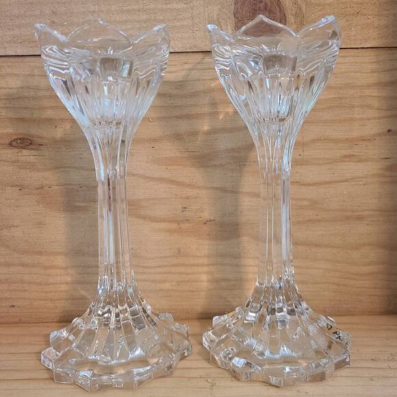 Set of Elegant Lotus Flower Candlestick Holders - Vintage Crystal Decor Accent - Picture 2 of 10
